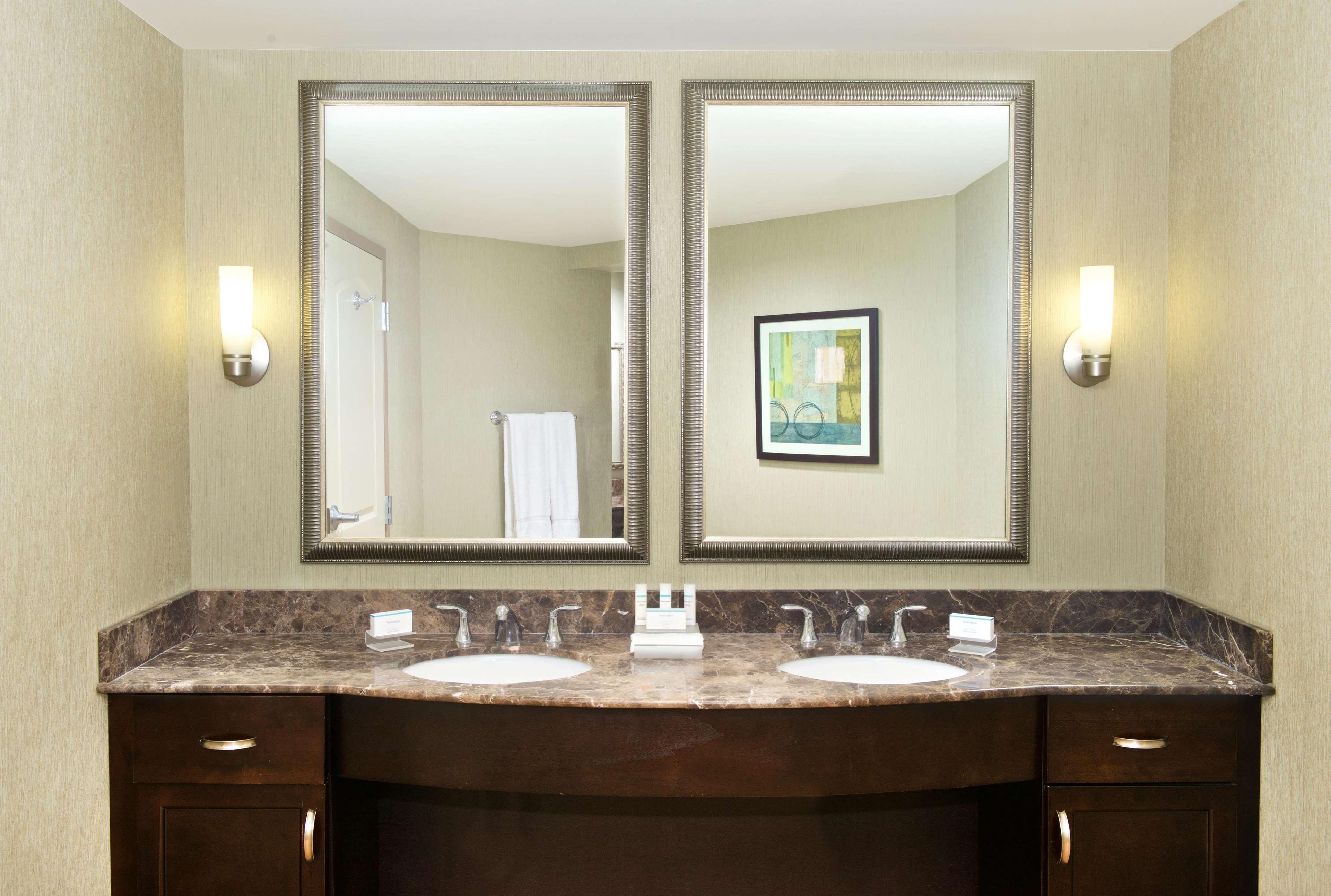 โฮมวู้ด สวีท บาย ฮิลตัน พิตส์เบิร์ก เซาท์พอยต์ Hotel Canonsburg ภายนอก รูปภาพ