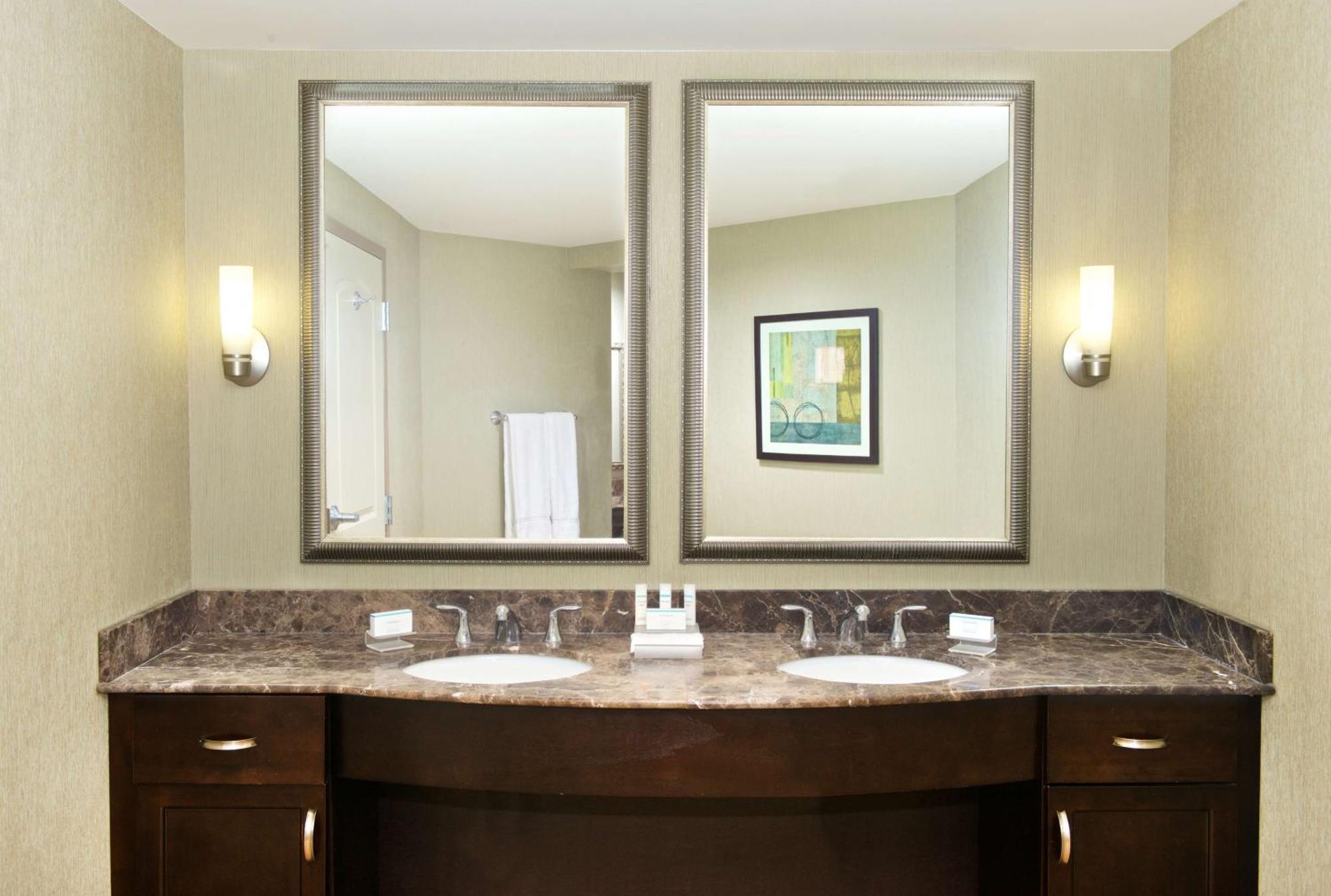 โฮมวู้ด สวีท บาย ฮิลตัน พิตส์เบิร์ก เซาท์พอยต์ Hotel Canonsburg ภายนอก รูปภาพ